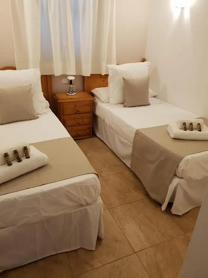 Villa Desi Cala'N Blanes  0*, Cala'N Blanes (Menorca) Spain